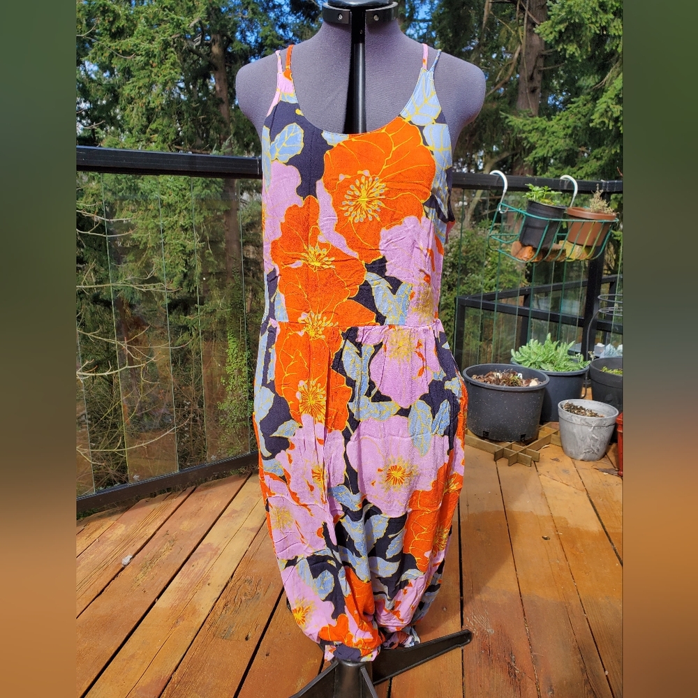 Ann Taylor Loft strappy maxi floral dress